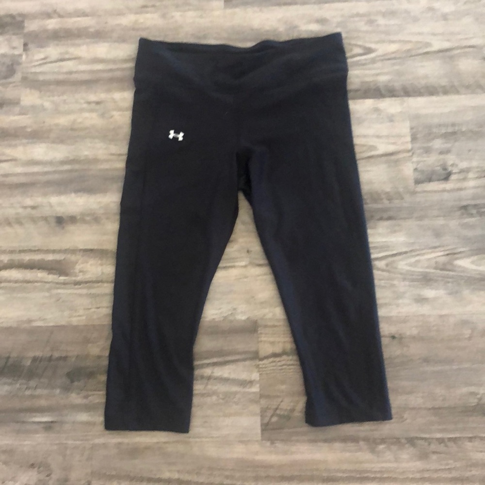 Like new Under Armour capris